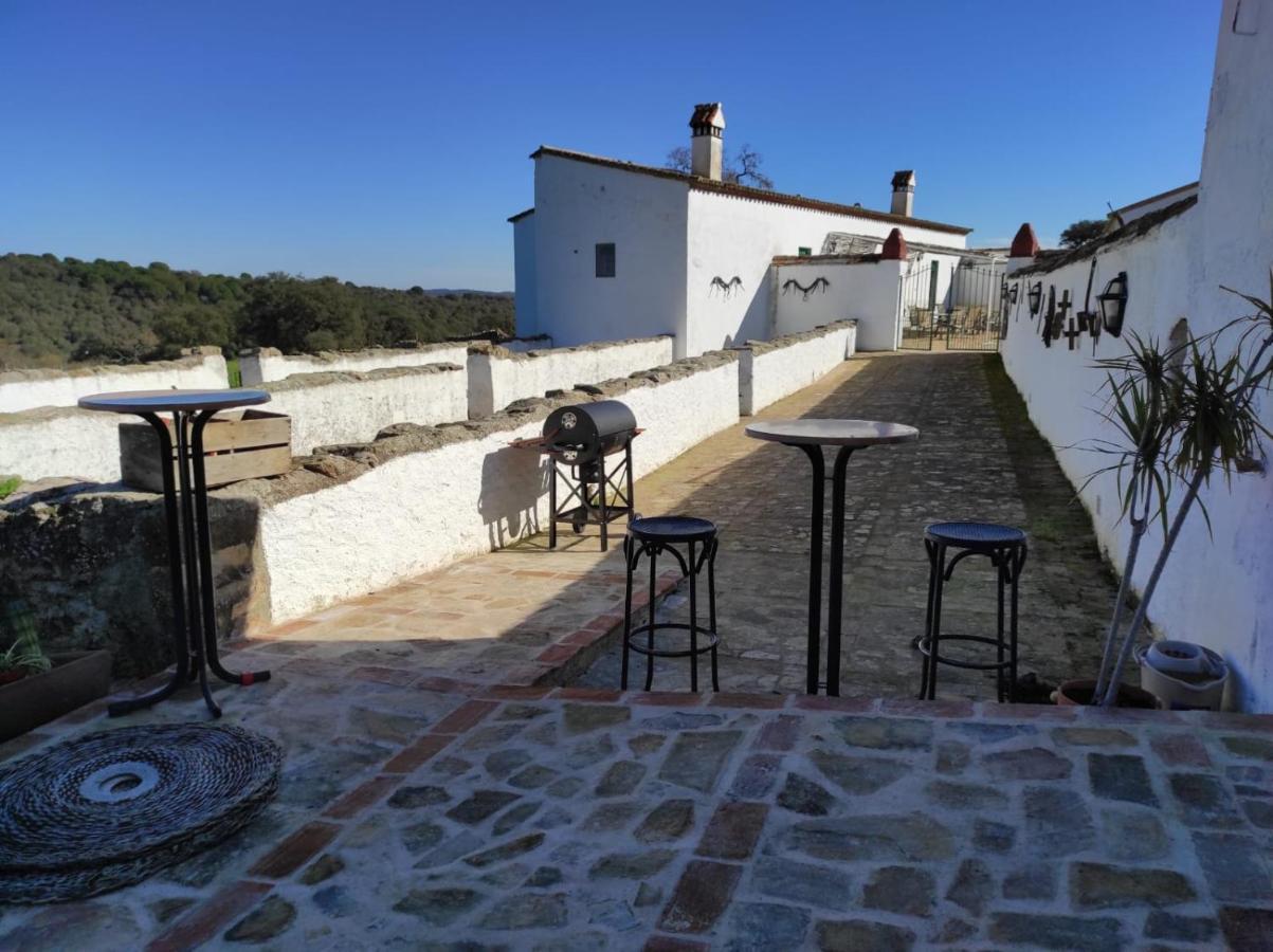 Hostal Huerta Galindo Alanís Exterior foto
